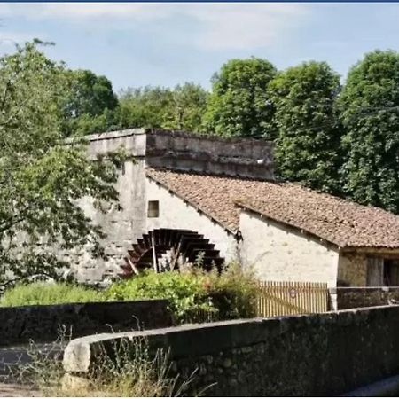 Chez Sarah - L'Escapade Bed & Breakfast Javerlhac-et-la-Chapelle-Saint-Robert Bagian luar foto